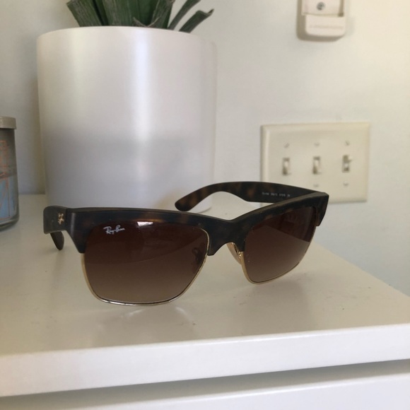 Ray-Ban Sunglasses - Picture 1 of 5